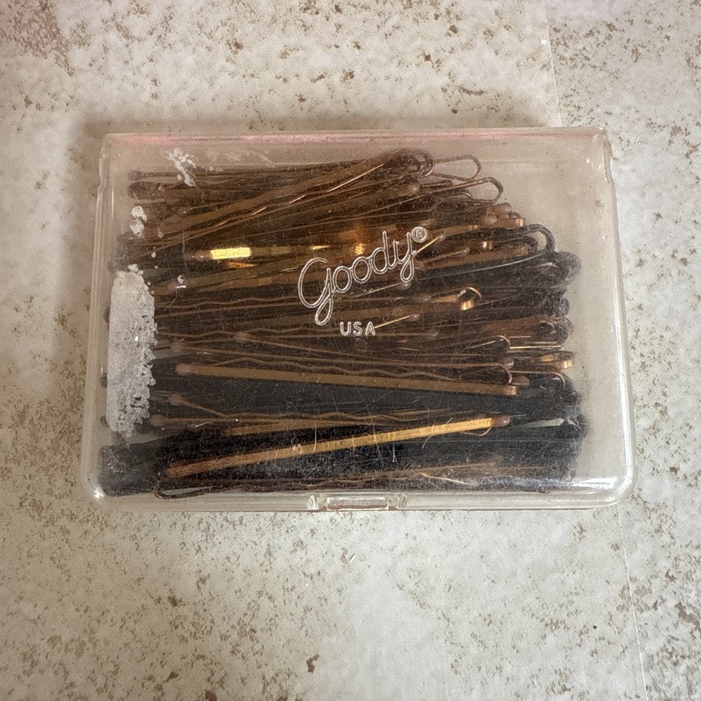 Vintage Bobby Pins In Goody Container‎